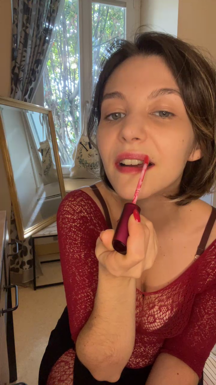 Petitelola49