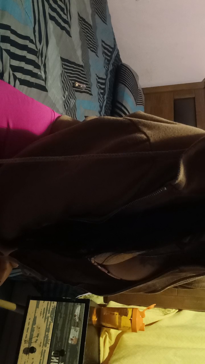 camyla_hot