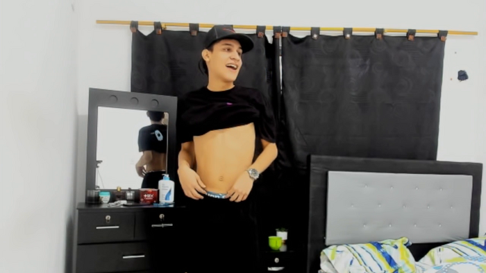 xXHotYoungBoyXx