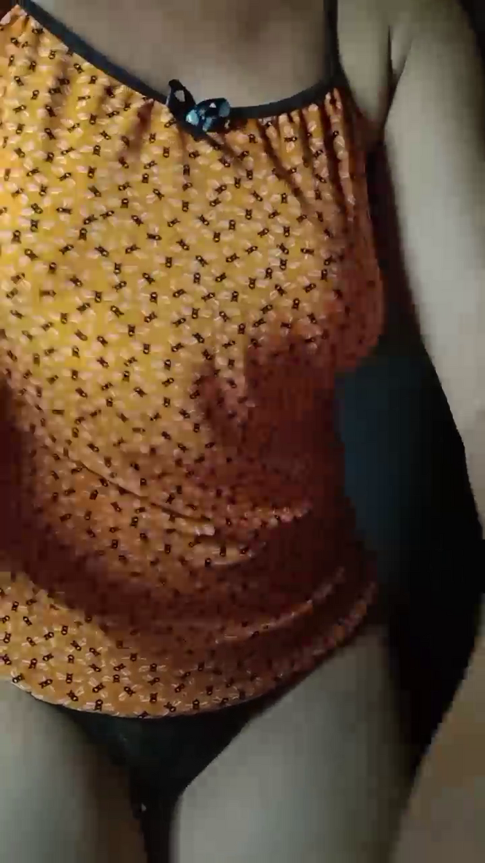 Morena_cacheado