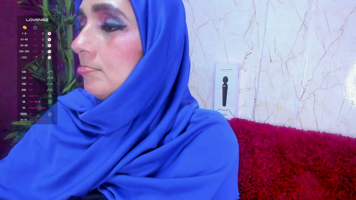 HijabiMilf