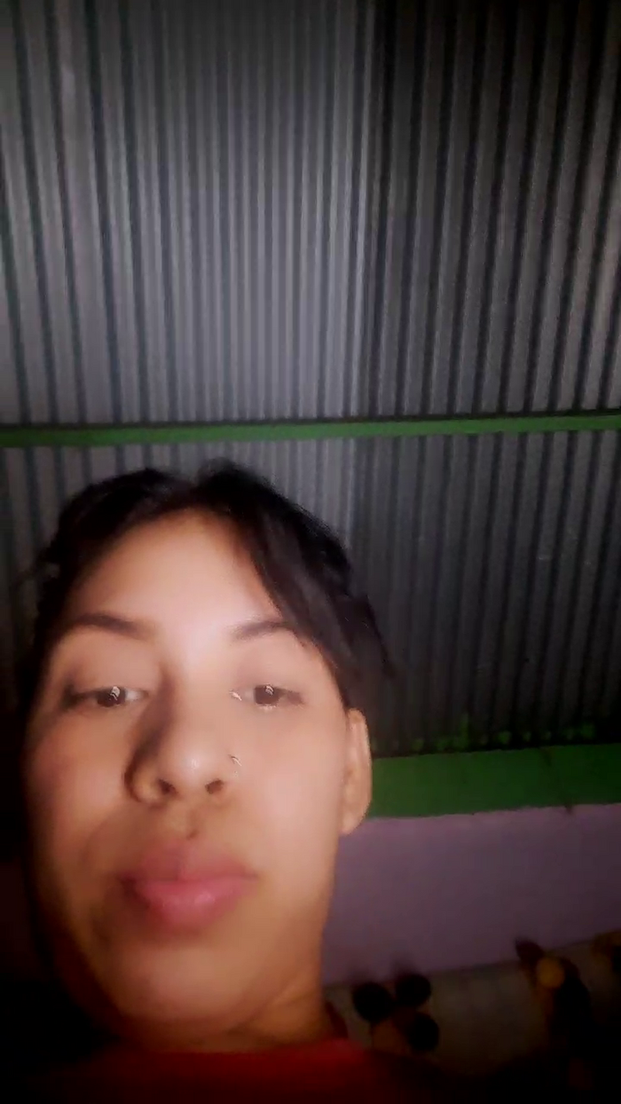 girl_pee
