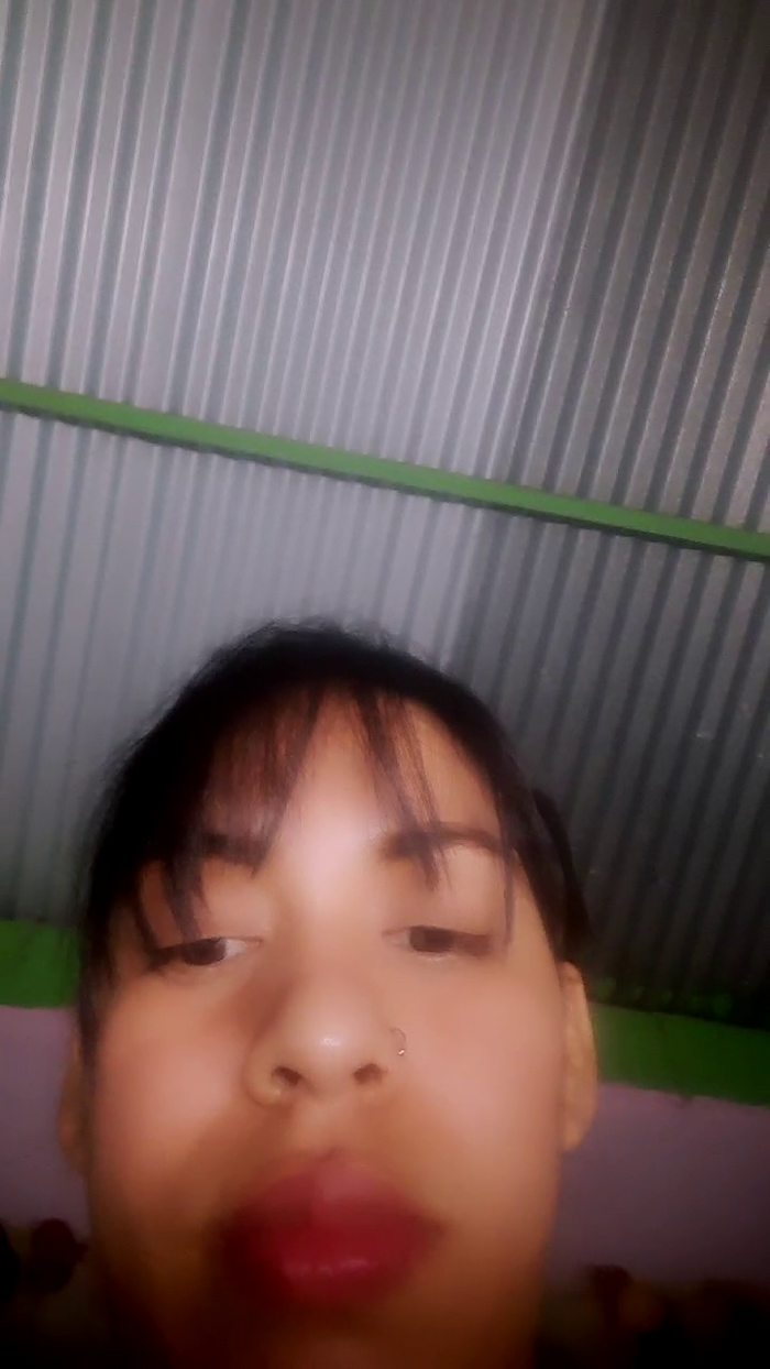 girl_pee