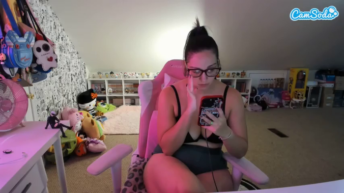 hotpinkcheeto