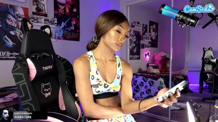 niviawolfe