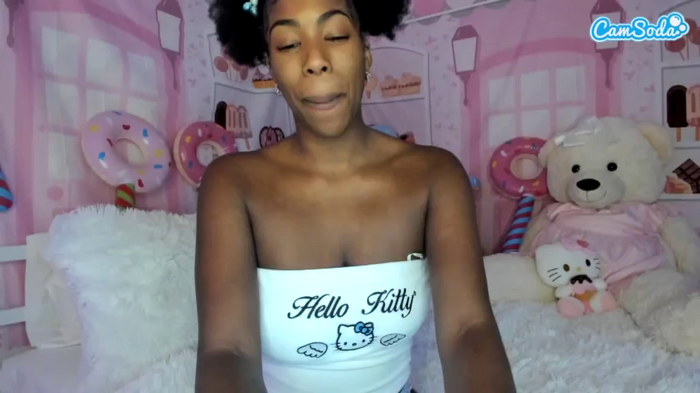 naomisimone