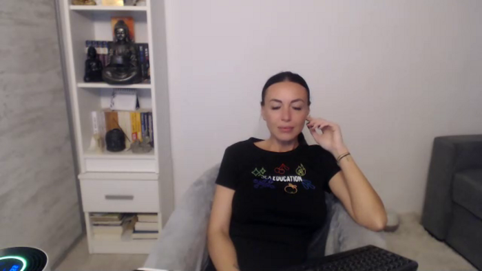JolieCarla