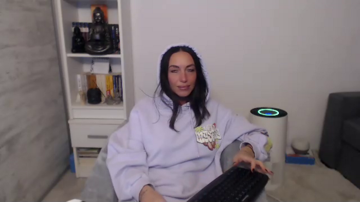 JolieCarla
