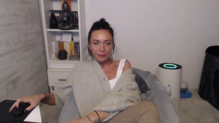 JolieCarla