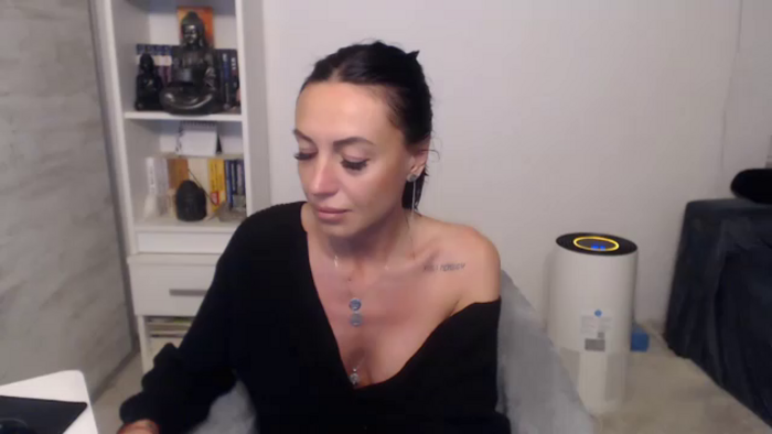 JolieCarla
