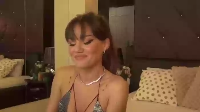 2024/01/05/cams-emma_shy-19-29-14