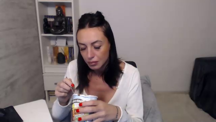 JolieCarla