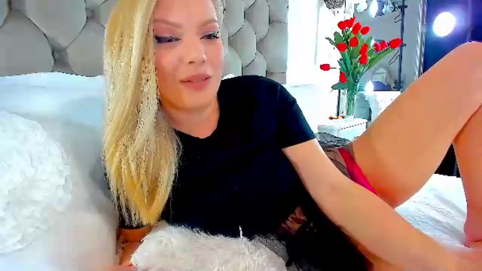 kitensquirtt