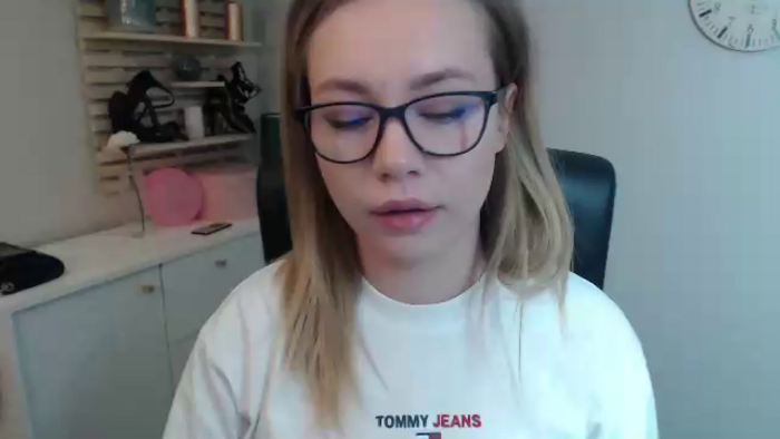 bambiHOLLY