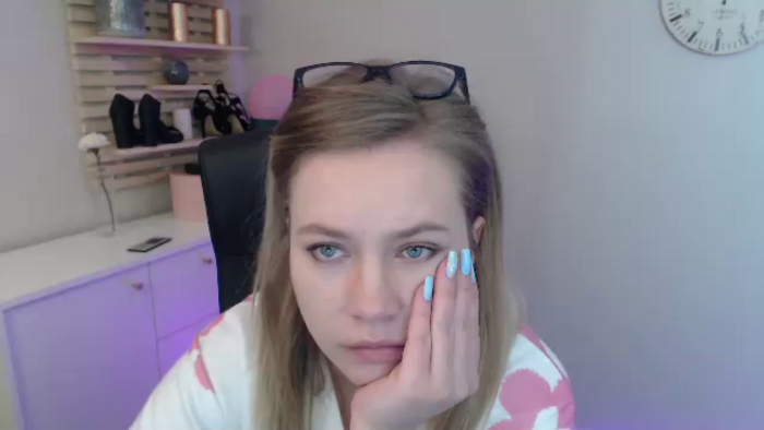 bambiHOLLY