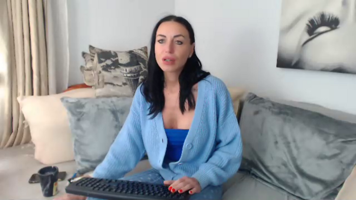 JolieCarla