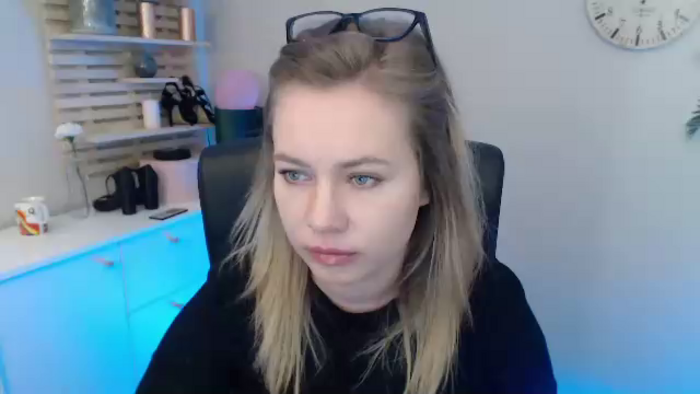 bambiHOLLY