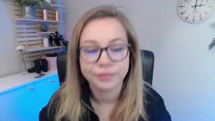 bambiHOLLY