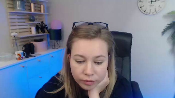 bambiHOLLY