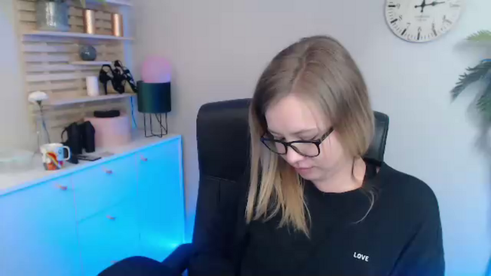 bambiHOLLY