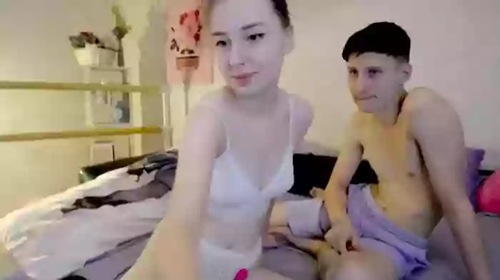2022/12/12/chaturbate-williamandmia-14-19-49