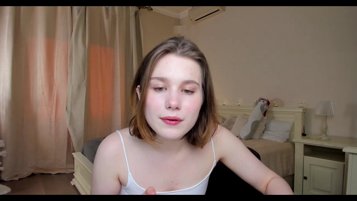 agata_adams