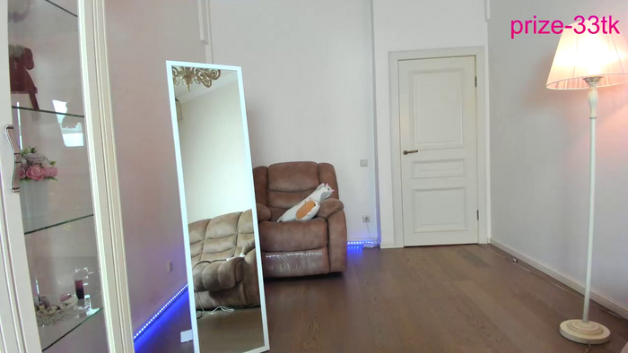 agata_adams