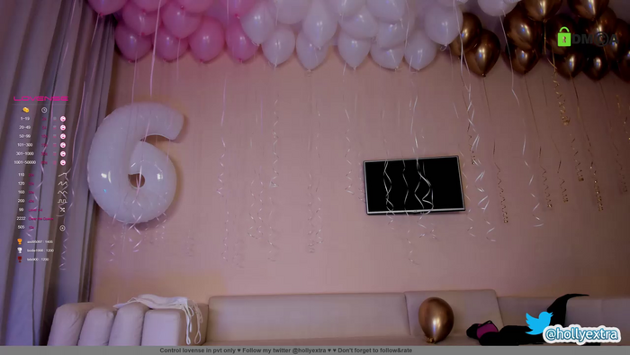 hollyextra