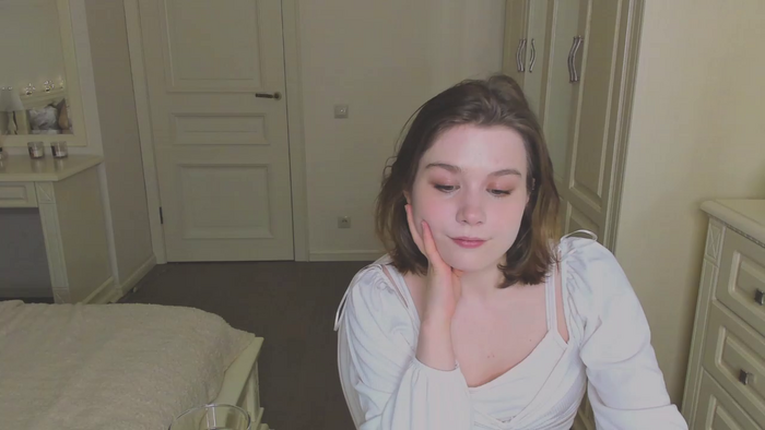 agata_adams