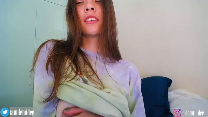 _demi_dee_