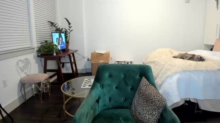 zoey_jade