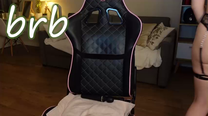 laura_sanguinar