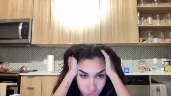 anastasiapetitegirll