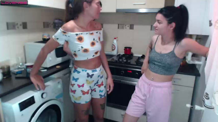 maya_and_guests