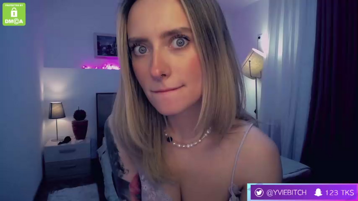 _yvie_