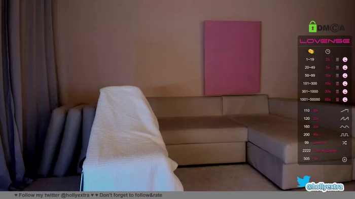 hollyextra