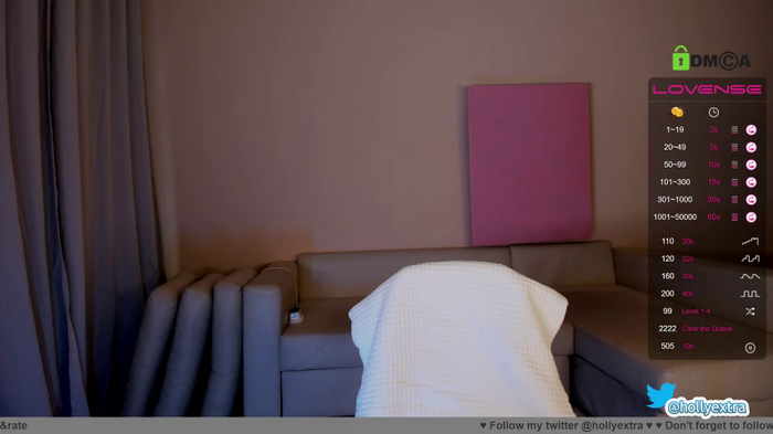 hollyextra