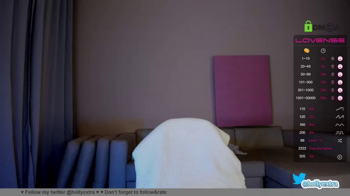 hollyextra