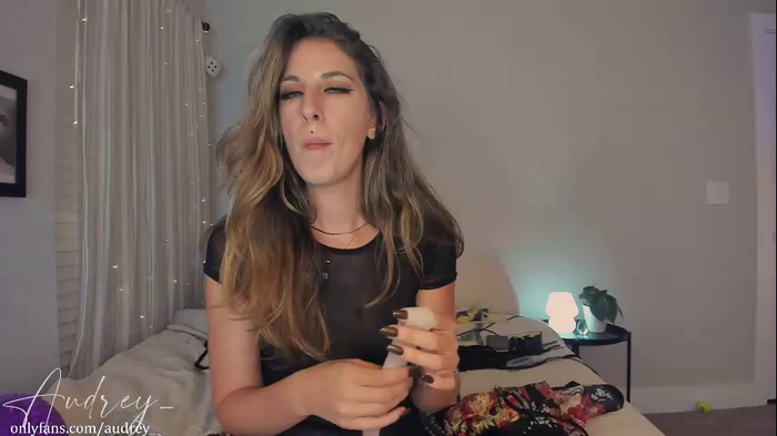 audrey_