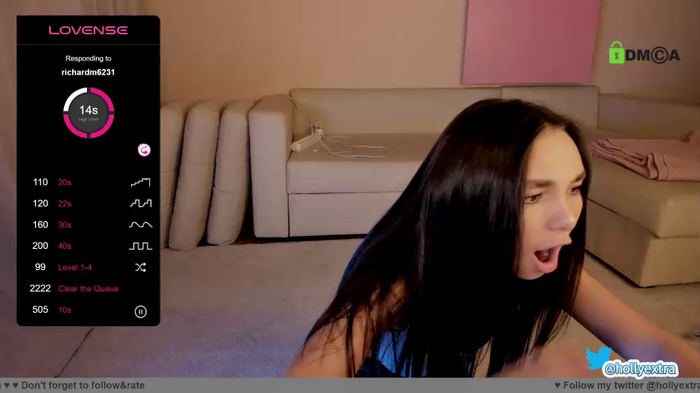 hollyextra