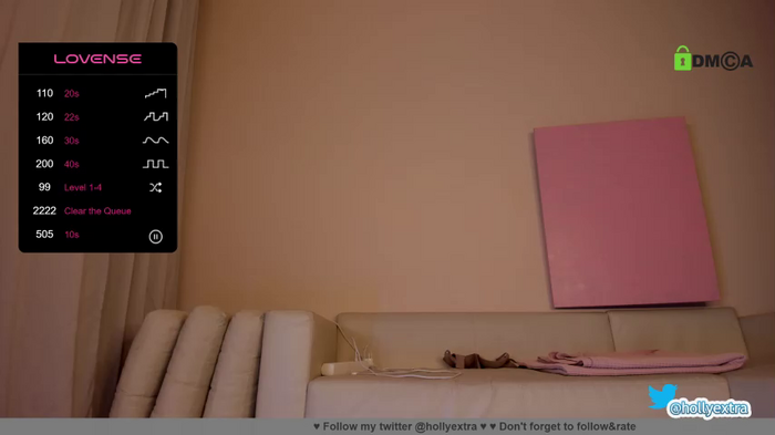 hollyextra