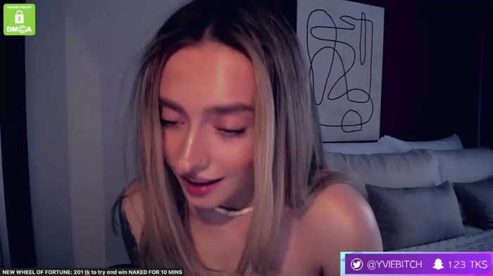 _yvie_