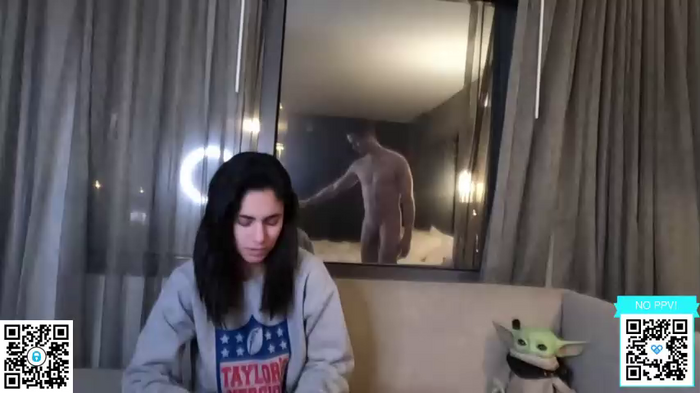 ari_lovexo