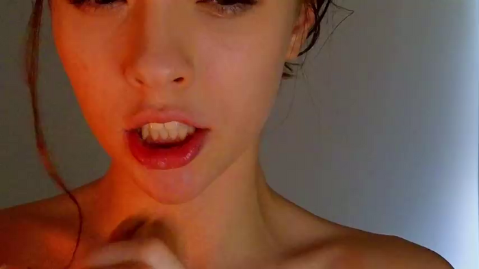 _demi_dee_