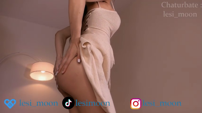 lesi_moon