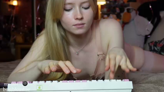 bestblondiiecb