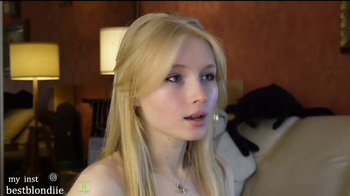 bestblondiiecb