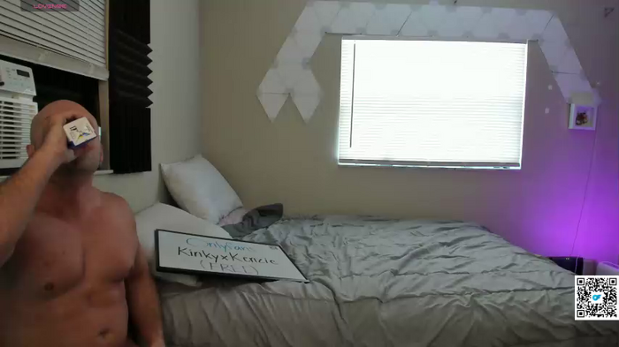 kinkyxkenzie