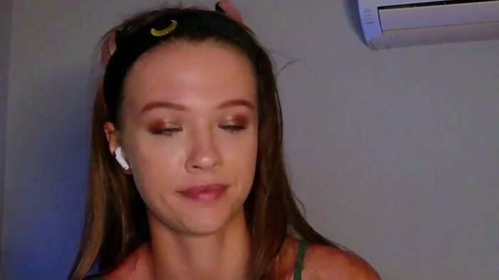 _demi_dee_