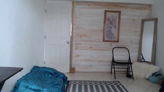 lailagetsnaked